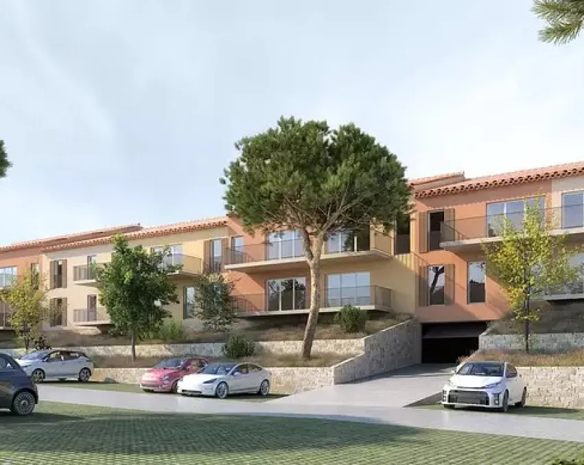 Apartamente 2-4 cam. langa St-Tropez